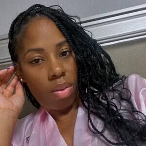 Meet your Posher, Kendra